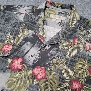 Tommy Bahama Shirt Mens Original Fit 100% Silk Hawaiian Floral Colorful Hula